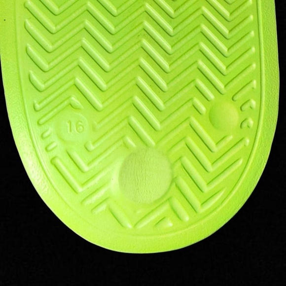 Brand NEW - Men\'s Adidas Adilette Shower Slides main image 8